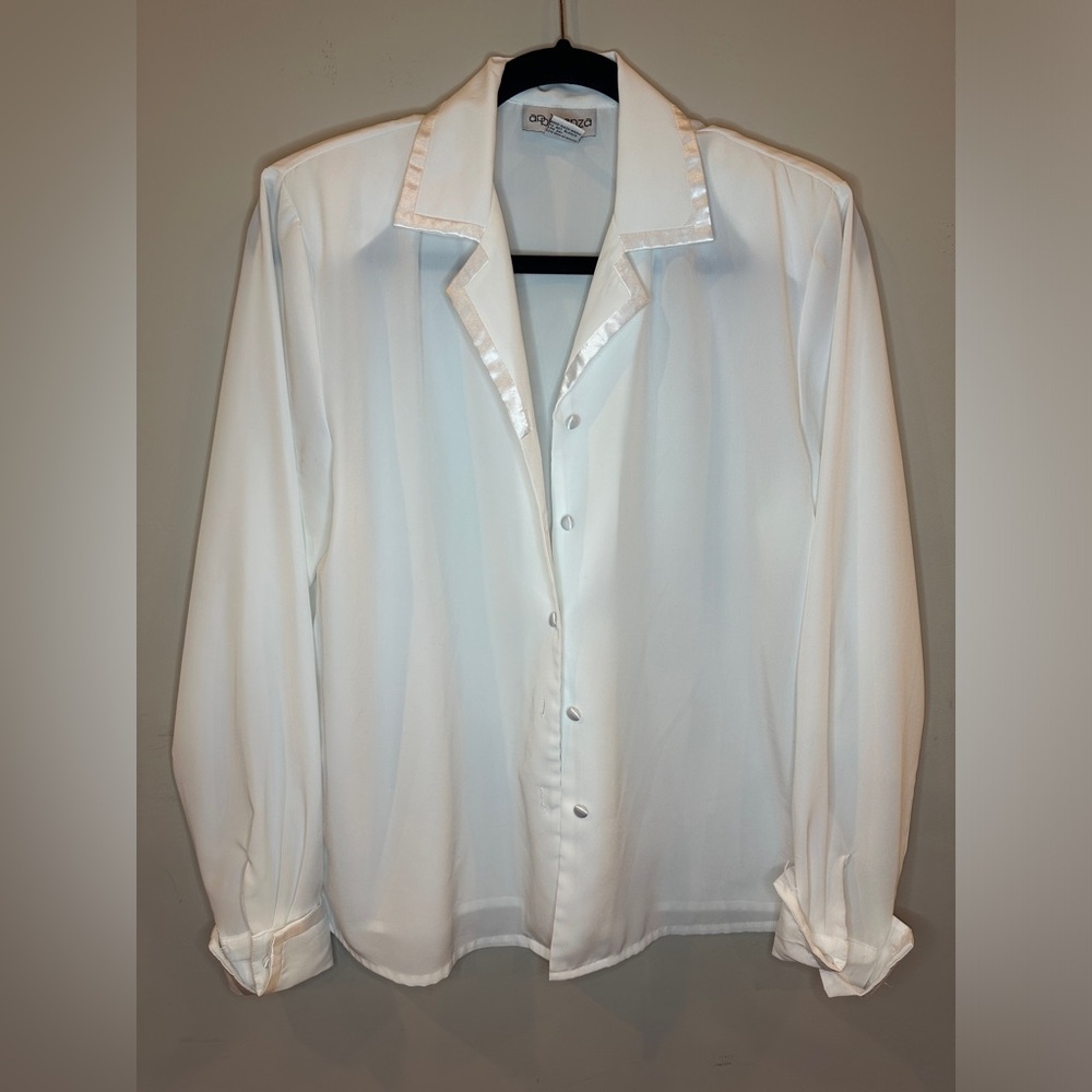 Apparenza White Blouse with Silk Trim Size Medium